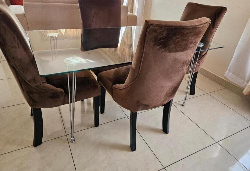 آپارتمان 2 خوابه, Booth Suite Hotel Mafikeng