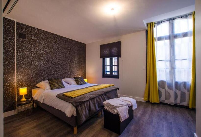 اتاق لوکس, L'atypic Hôtel Restaurant
