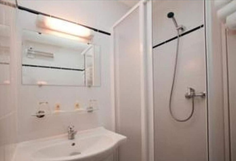 اتاق استاندارد, Sky Hotel Goussainville Charles De Gaulle