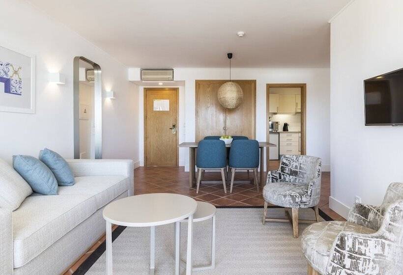 Апартаменты 2 спальни Вид на Бассейн, The Patio Suite