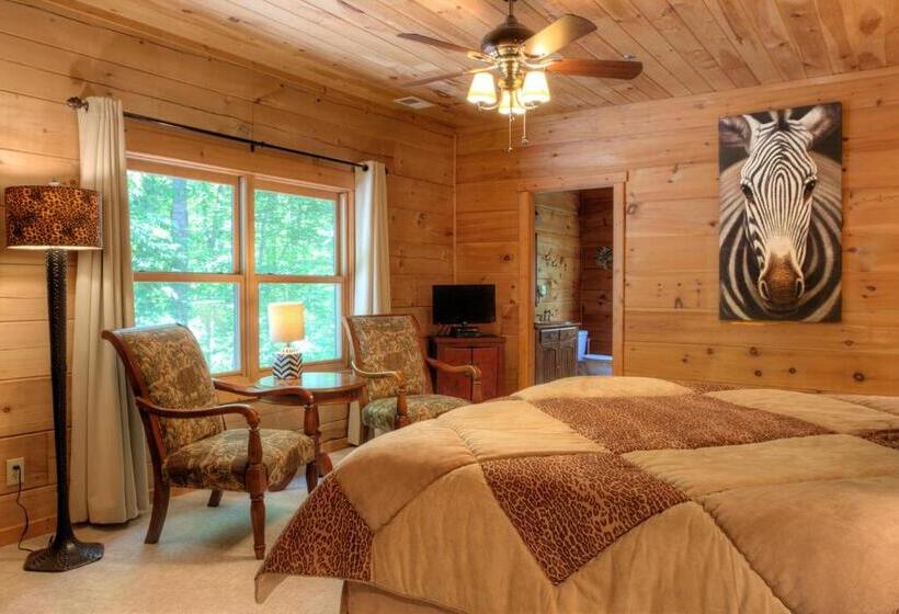 キングサイズベッドのスタンダードルーム, Lazy Bear Lodge