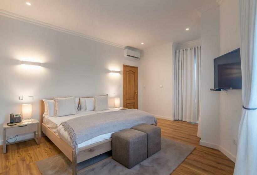 Deluxe Suite King Bed, Bongavila   Boutique