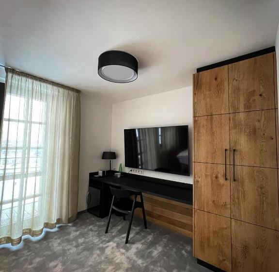 带阳台的豪华间, Boutique Hotel & Spa Doma U Nás   Entry Aquacity Free