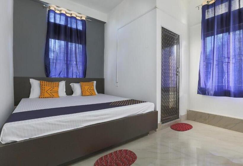 三人经典房间, Spot On 64662 Hill View Guest House