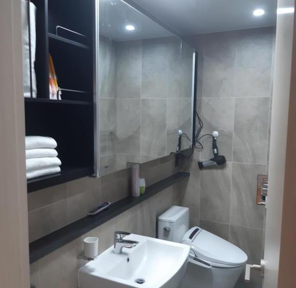 اتاق استاندارد با چشم‌انداز دریا, Sunrise Hotel Junior Suite Room11f Sea  View