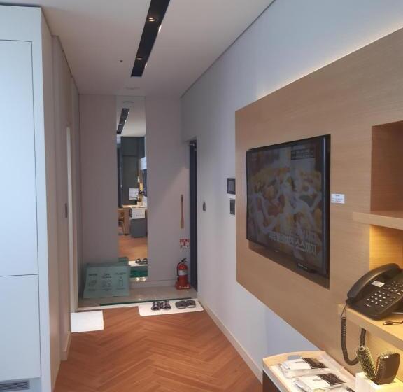 اتاق استاندارد با چشم‌انداز دریا, Sunrise Hotel Junior Suite Room11f Sea  View