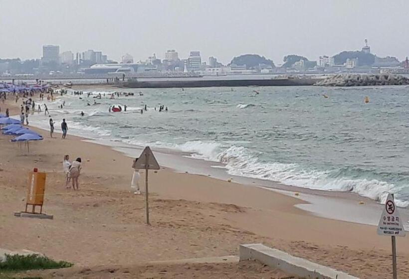 اتاق استاندارد با چشم‌انداز دریا, Sunrise Hotel Junior Suite Room11f Sea  View