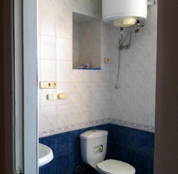 Cama em Quarto Compartilhado, хостел тихий дворик