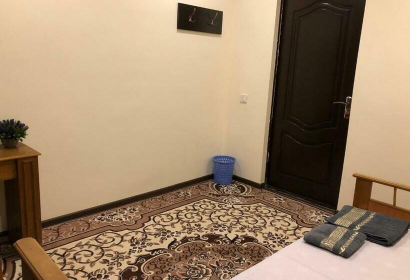 اتاق استاندارد یک نفره, Koonjak