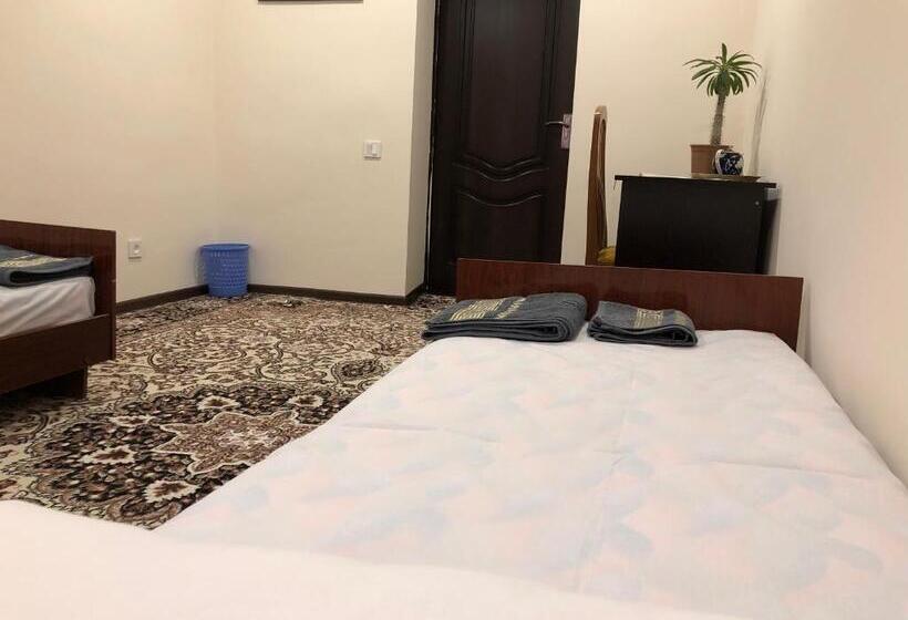 اتاق اکونومی, Koonjak