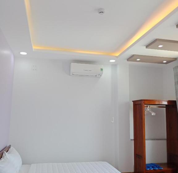 اتاق لوکس, Th Quy Nhơn
