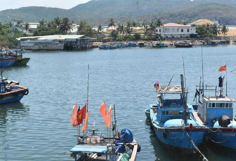 اتاق استاندارد با چشم‌انداز دریا, Th Quy Nhơn