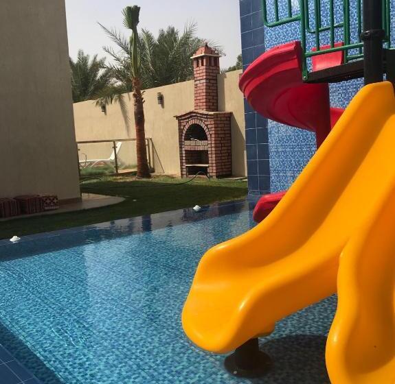کلبه ییلاقی, Mooyah Resort