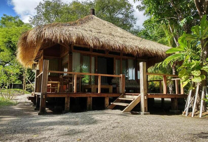 Бунгало Стандарт Вид на Море, Amrita Maumere Resort
