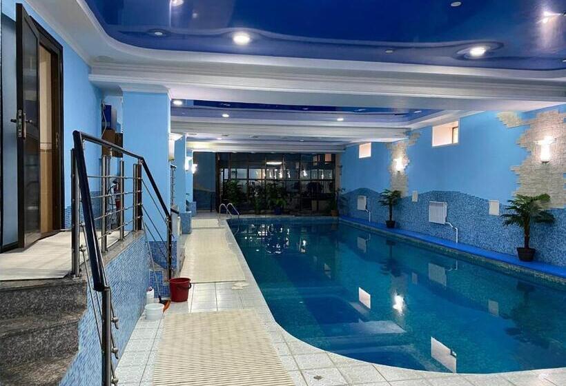 سوییت جونیور, Deluxe Spa