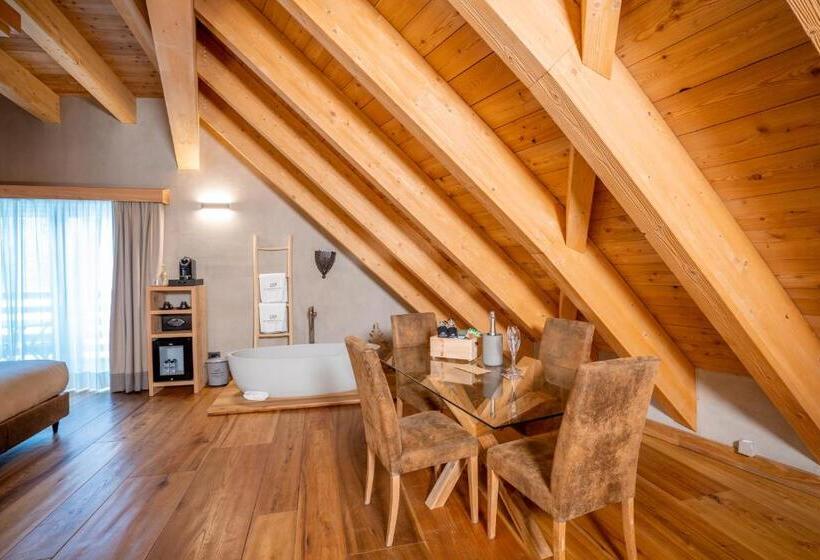 Люкс Повышенной Комфортности, Au Charmant Petit Lac   Ecohotel Parc & Spa