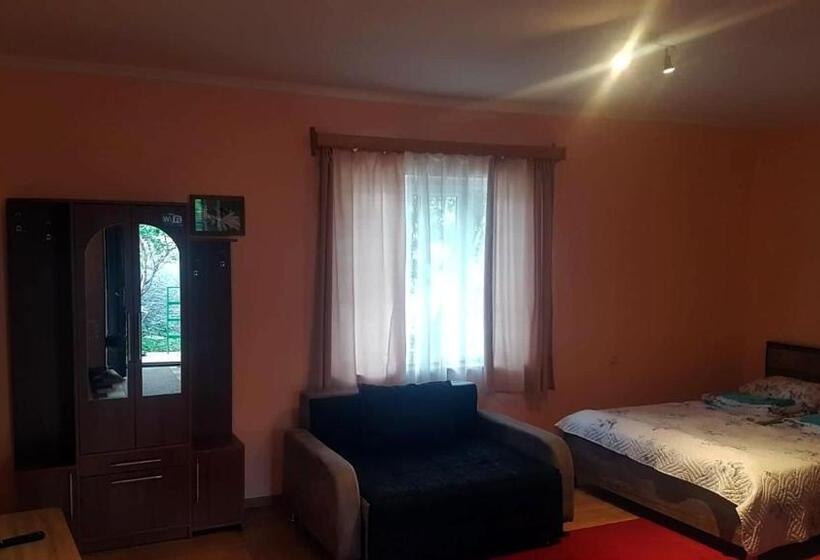 اتاق استاندارد چهار تخته, Guest House Villa