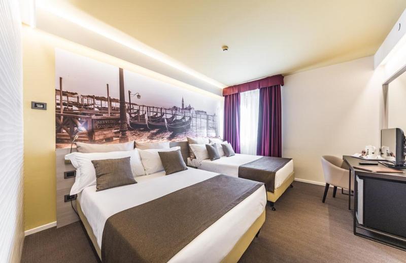 Семейный Номер, Antony Hotel   Venice Airport