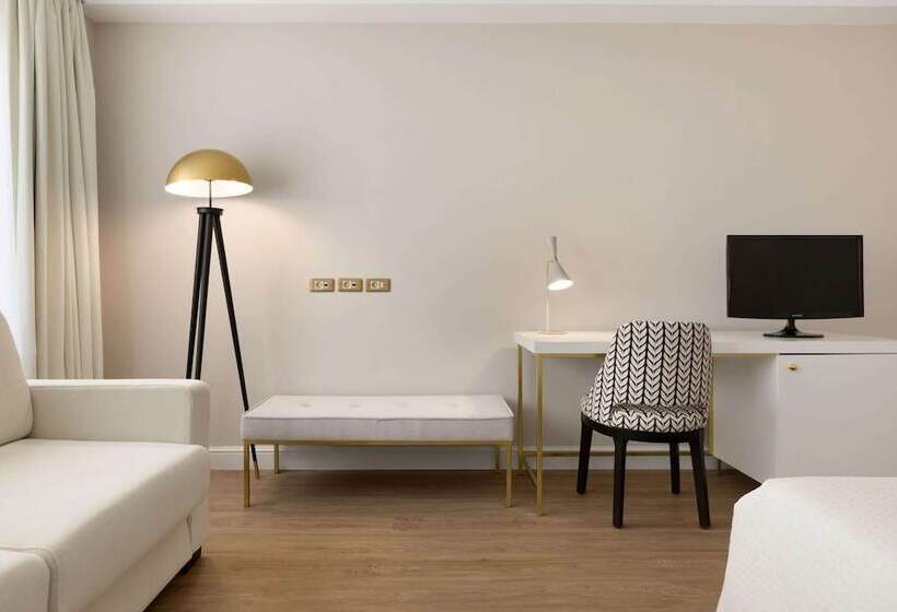 اتاق اجرایی, Avenue Louise Brussels Trademark Collection By Wyndham