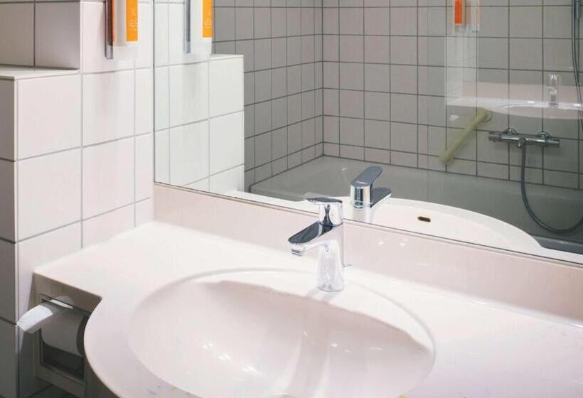 Номер Стандарт с Гостиной, Vienna House Easy By Wyndham Amberg