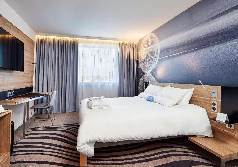 Executive Room Queen Bed, Novotel Krakow Centrum