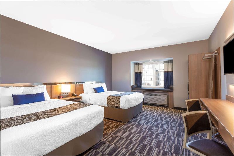 Номер Стандарт Адаптированный для Инвалидов, Microtel Inn Suites By Wyndham South Hill