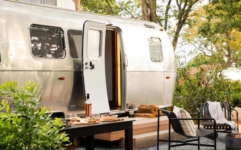 Номер Deluxe, Autocamp Cape Cod