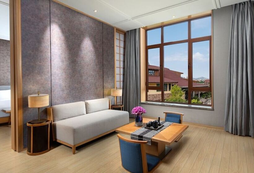 جناح, Holiday Inn Dalian Hot Spring, An Ihg