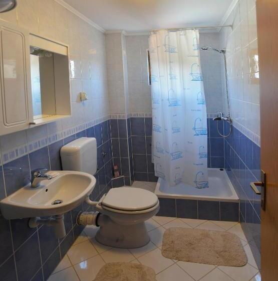 اتاق راحتی, Hostel Bojo