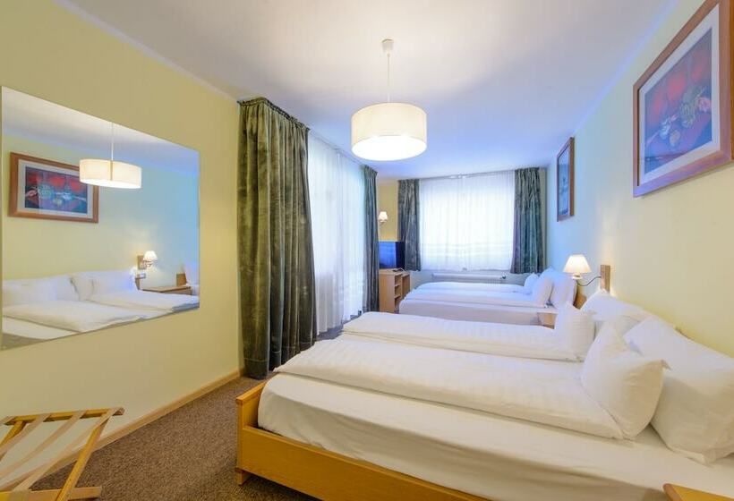 חדר משפחתי, Park Hotel Faloria