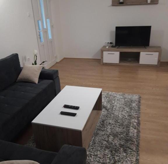 Suite with Terrace, Apartman Miloš