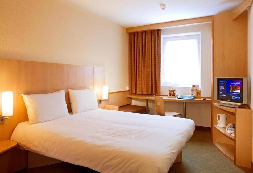 Номер Стандарт, Ibis Bradford Shipley