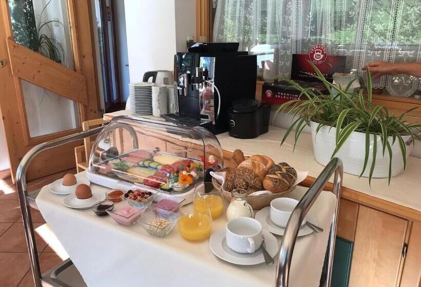 Апартаменты 1 Спальня с Балконом, Am Zwölferkogel Appartements