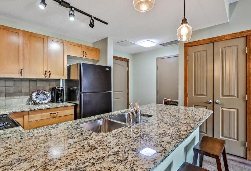 Apartamento 1 Dormitório, Fenwick Vacation Rentals Inviting Rocky Mountain Hot Tub In Top Rated Condo
