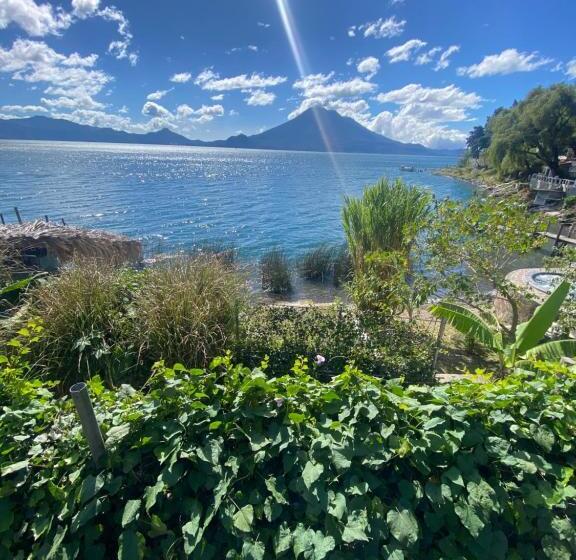 Standard studio with lake view, Lake Front Suite At Los Elementos