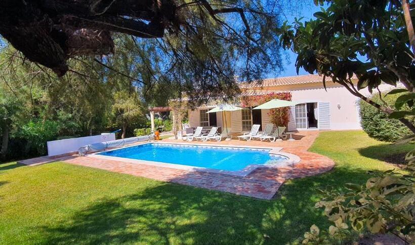 וילת 3 חדרי שינה עם בריכה, Quinta Do Rosal