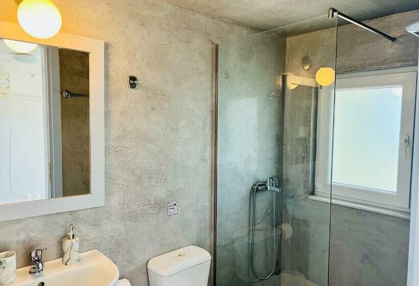 Номер Стандарт, Tzavelitiko Home