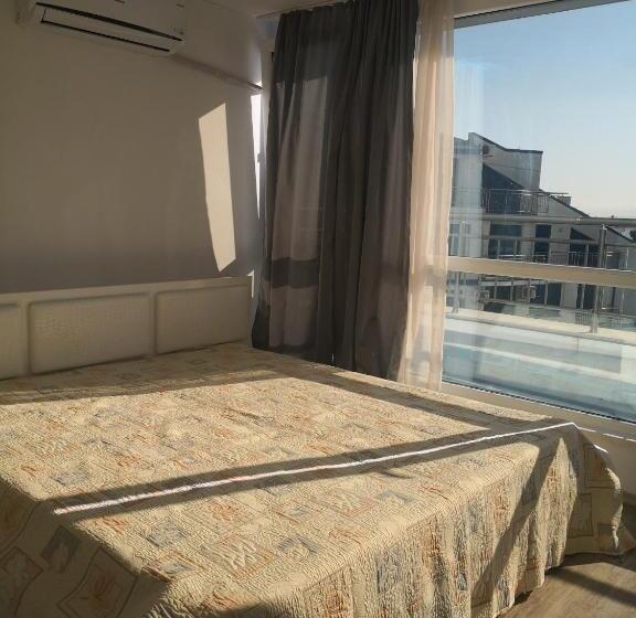Апартаменты 3 Спальни, Blue Bay Palace Apart Complex