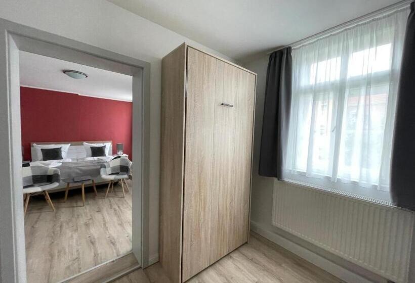 Апартаменты 1 Спальня, Pension Altstadt