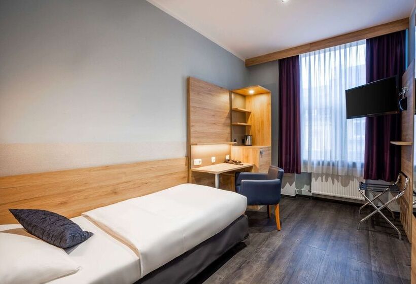 اتاق استاندارد یک نفره, Comfort Hotel Frankfurt Central Station