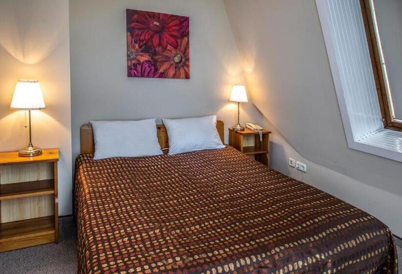 سوییت, Corvin Hotel Budapest Corvin Wing