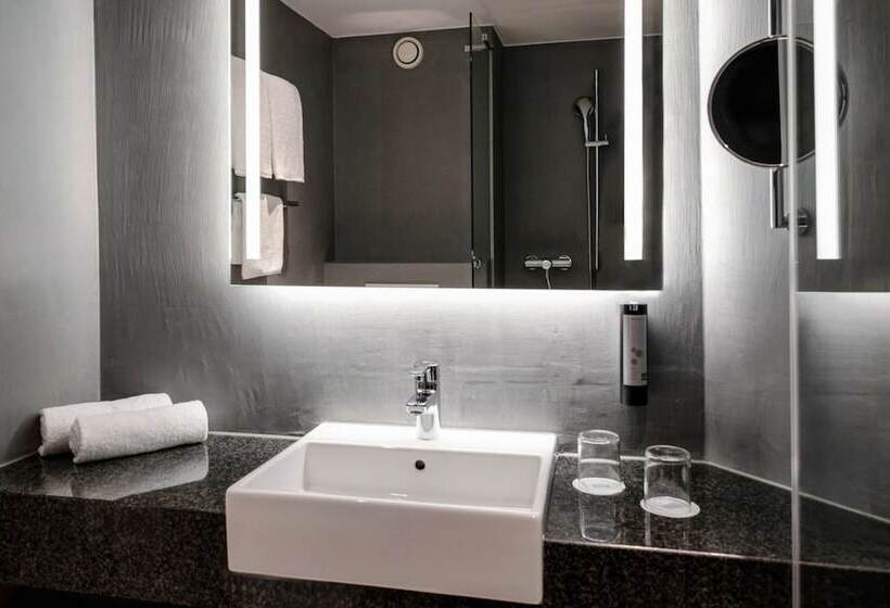 Номер Стандарт, Intercityhotel Wien