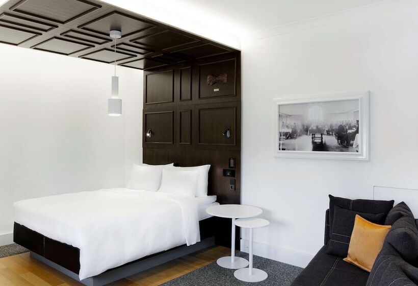 Полулюкс, Radisson Blu Plaza Hotel, Helsinki