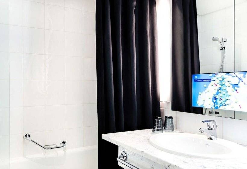 Номер бизнес-класса, Radisson Blu Plaza Hotel, Helsinki