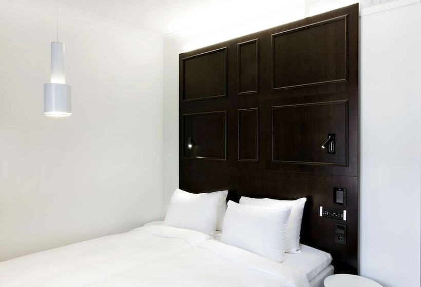 Президентский Люкс, Radisson Blu Plaza Hotel, Helsinki