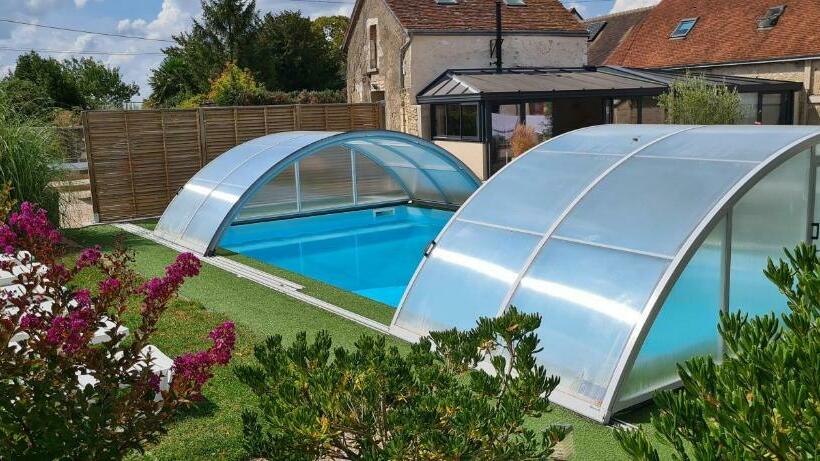 Дом 2 Спальни, Gîte Atypique 2 à 8 Personnes Avec Piscine Jacuzzi Proche Châteaux De La Loire