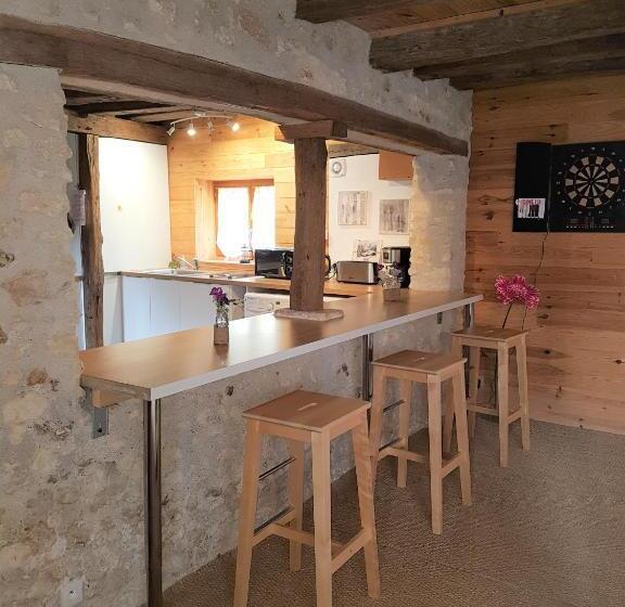 Дом 2 Спальни, Gîte Atypique 2 à 8 Personnes Avec Piscine Jacuzzi Proche Châteaux De La Loire
