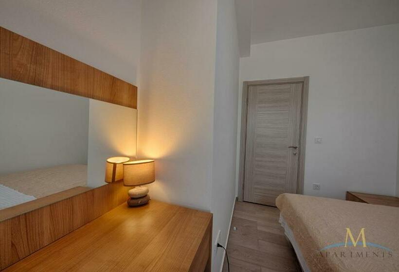 آپارتمان 2 خوابه, M Apartments