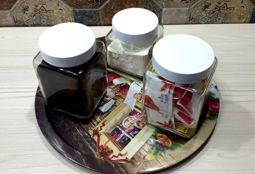 سوییت خانوادگی, Sissy Vendégház