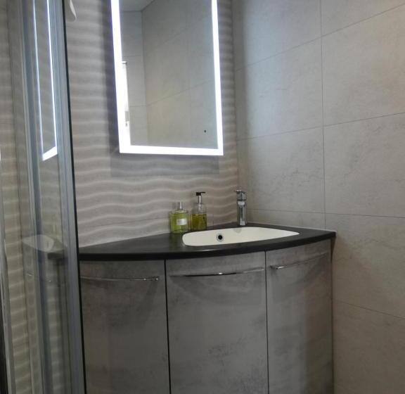 Номер Deluxe Кровать Кинг, Kentwood Guest House